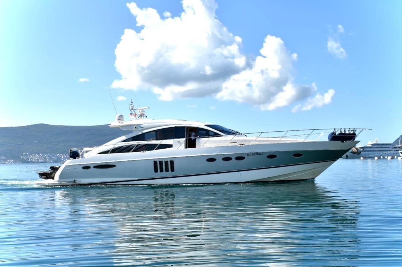 Porto Montenegro Luxury Studio Zeta Тиват Екстериор снимка